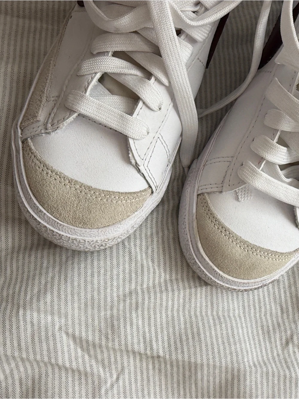 Nike High-Top Sneakers in White and Burgundy